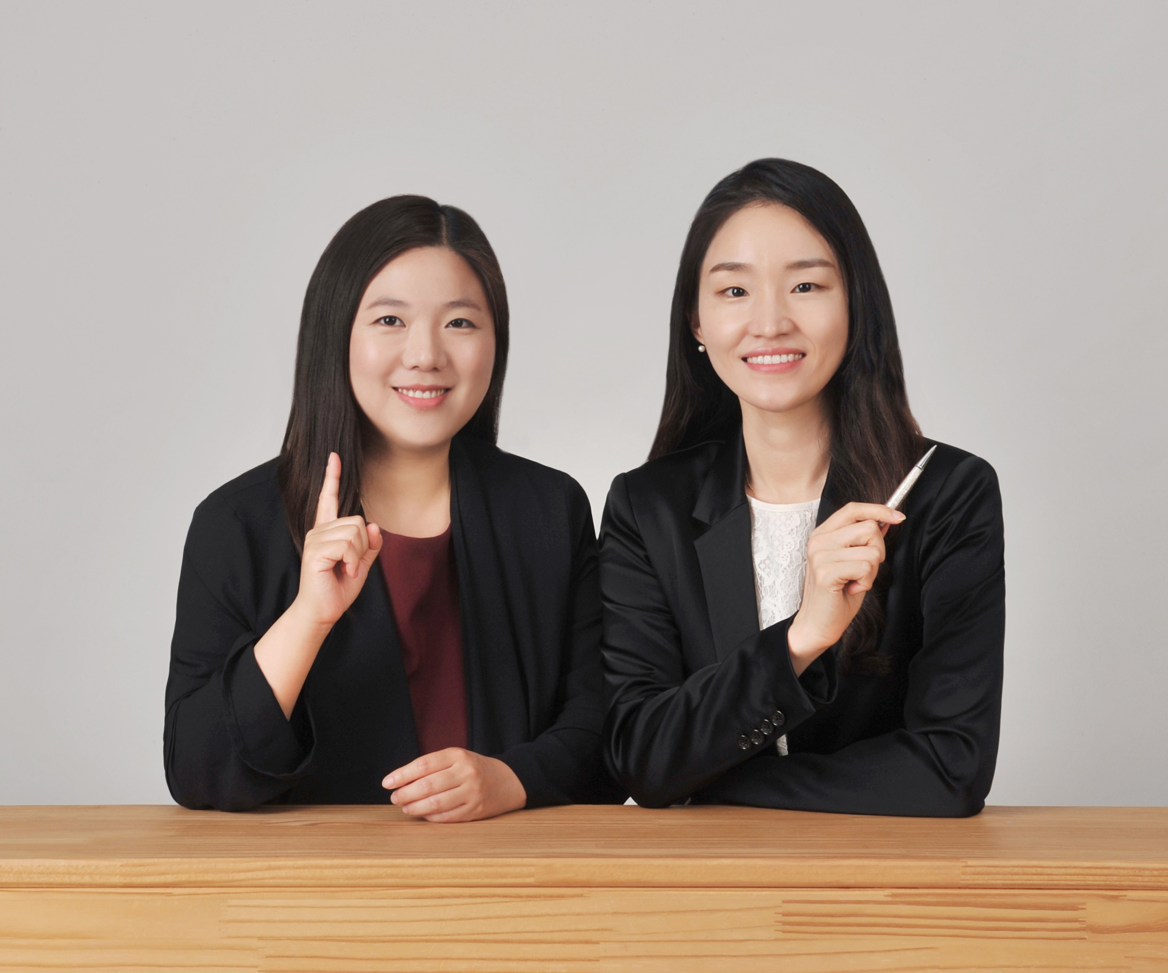 두이국어전문학원 로고